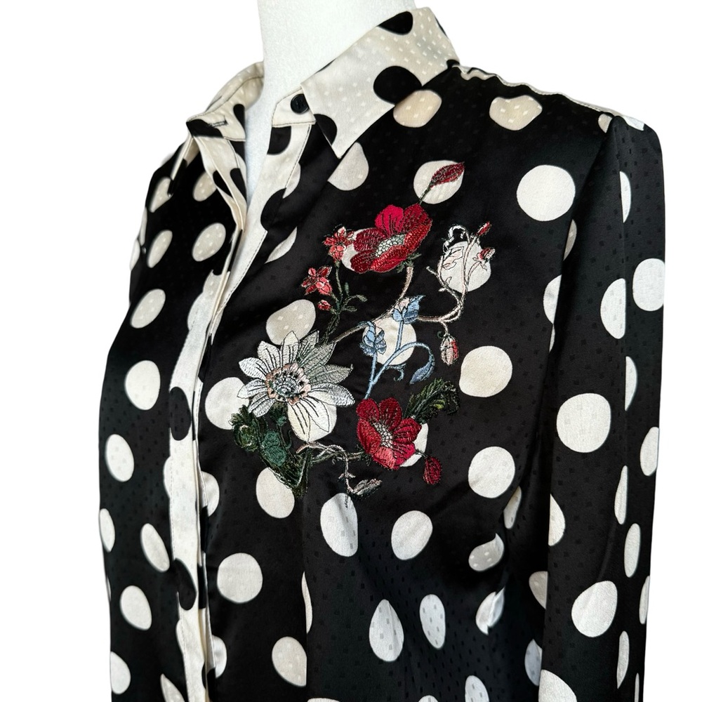 Chico’s Polka Dot Floral Embroidered Blouse - Picture 2 of 15
